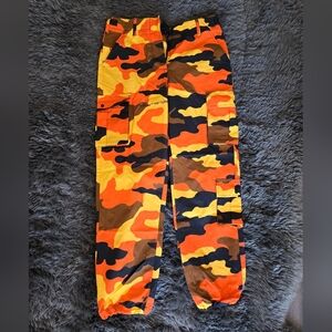 OFF-WHITE Camouflage Cargo Pants.